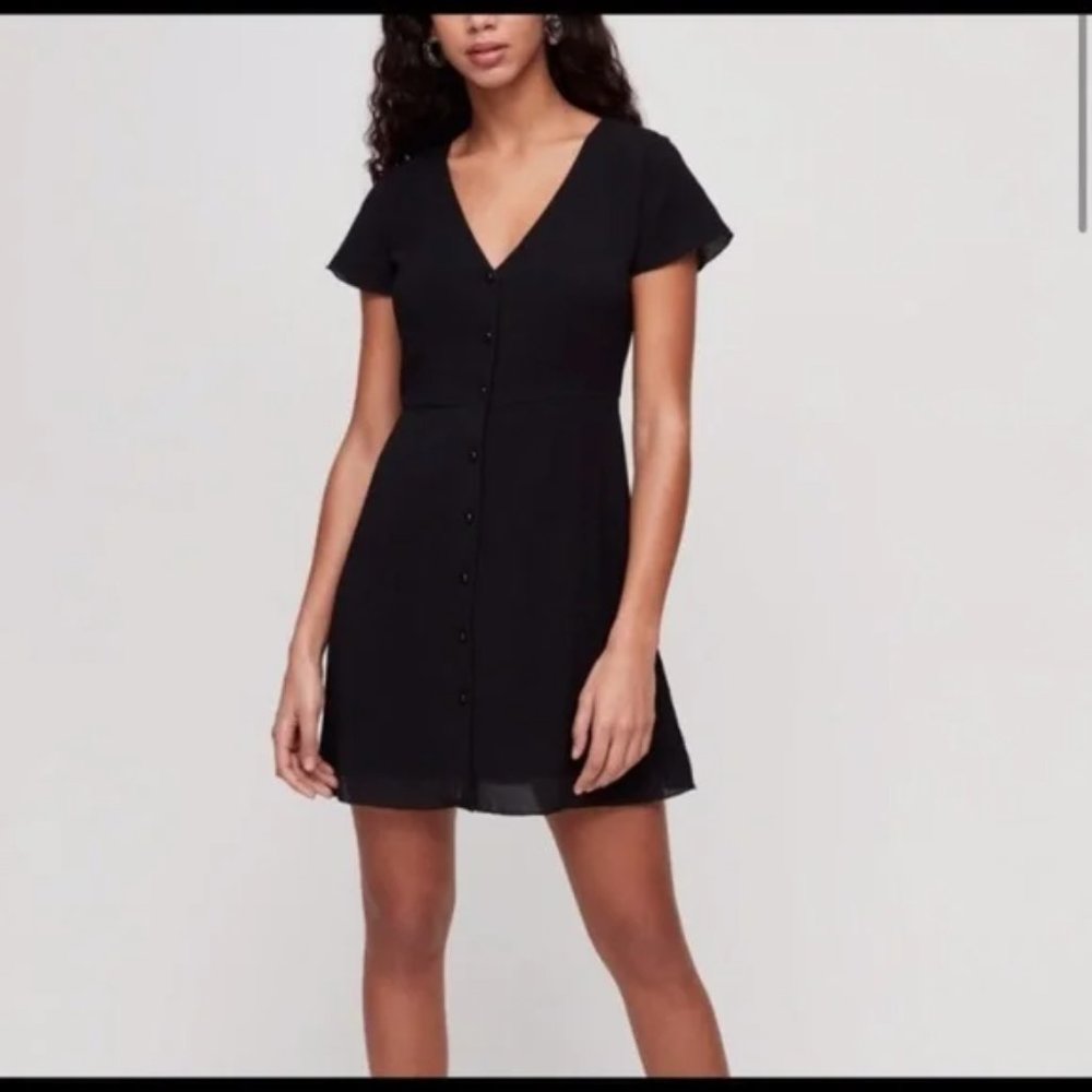 Black Aritzia Wilfred Nazaire Dress with buttons - Size US 10